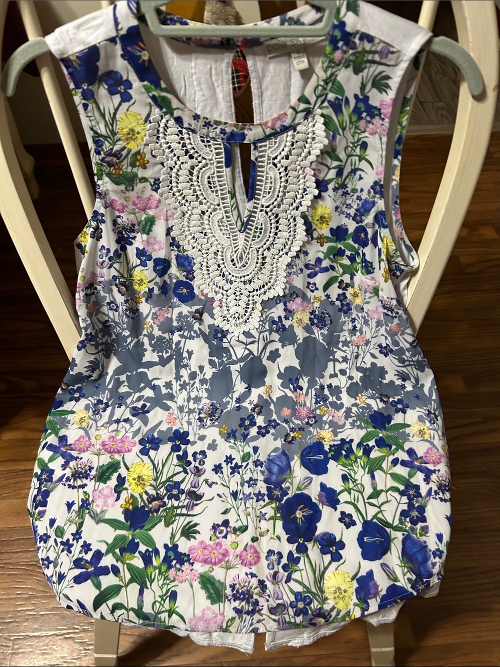 Sleeveless Floral Crochet-Trim Tunic Top - White Multi by Doe Sand